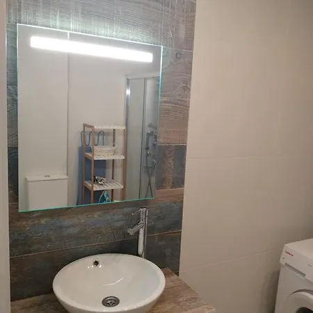 Modern In San Eugenio Apartman