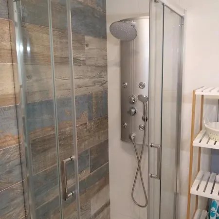 Modern In San Eugenio Apartman