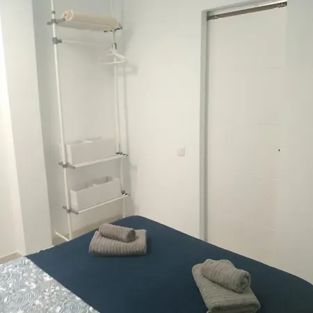 Modern In San Eugenio Apartman